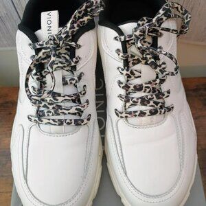 Vionic Aris LTHR Leopard Sneaker Size 7.5 Pre-owned